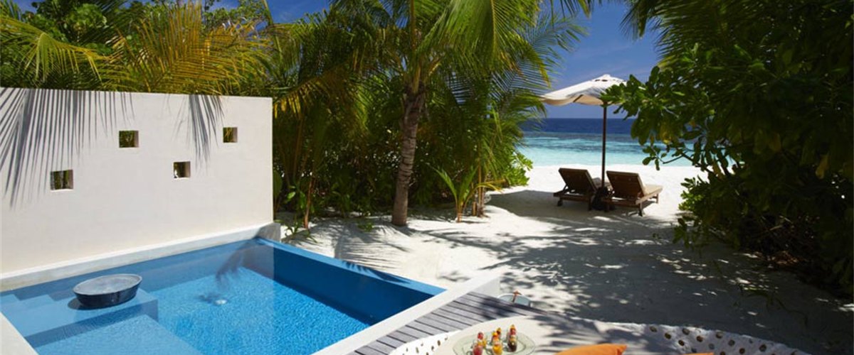 HuvafenFushi_Per_AQUUM_Deluxe_Beach-Bungalow_2